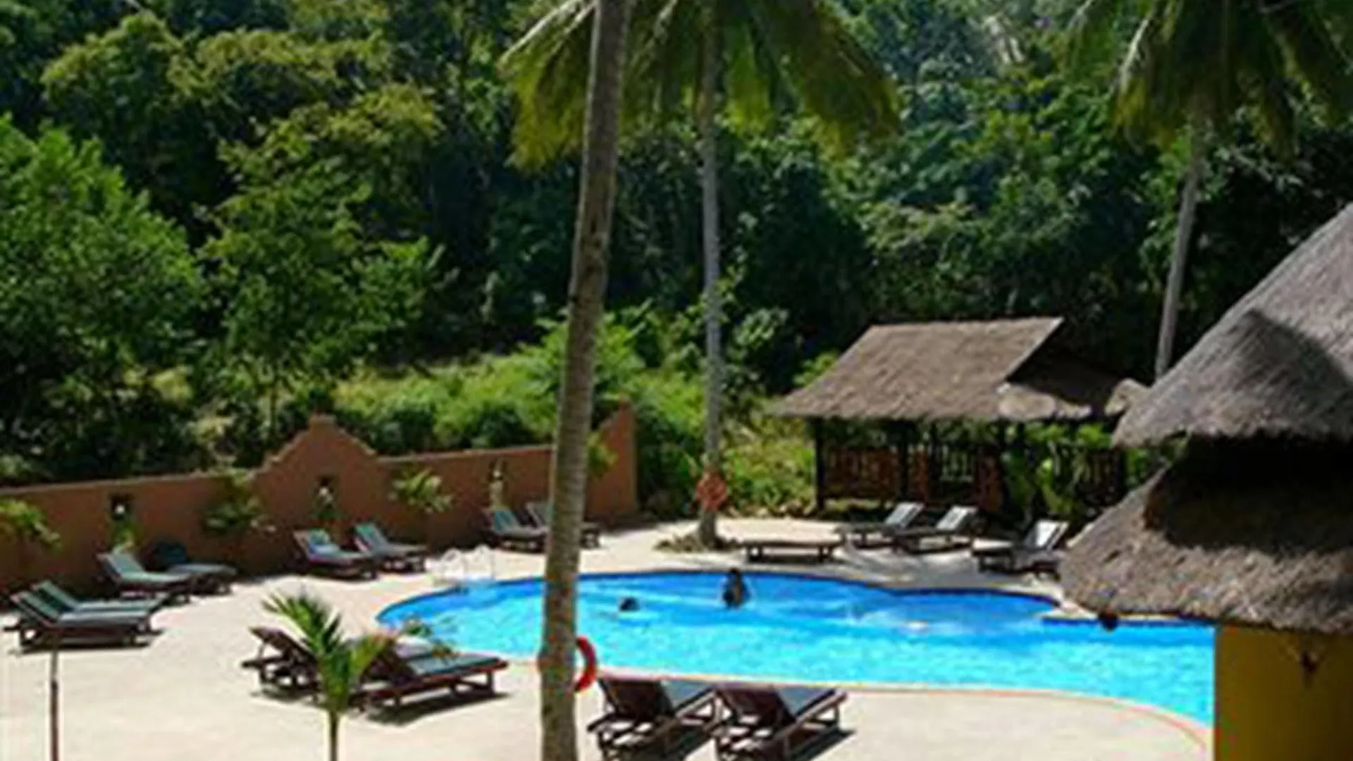 Phi Phi Bayview Premier Resort 3*, Islas Phi Phi Tailandia